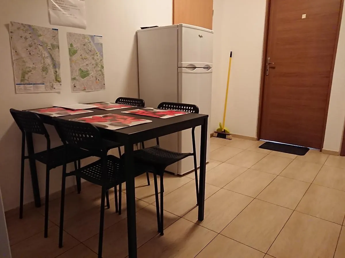 Hostel Kulczynskiego Warsaw